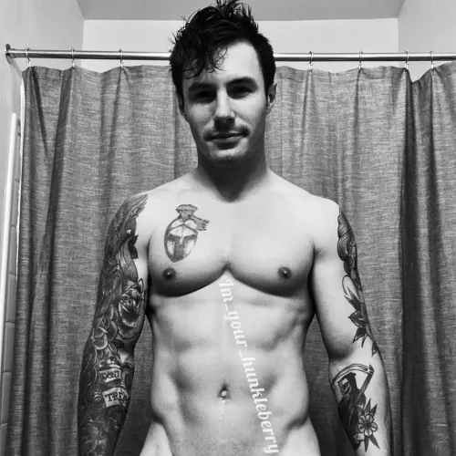 Would you play with the dad next-door? by im_your_hunkleberry