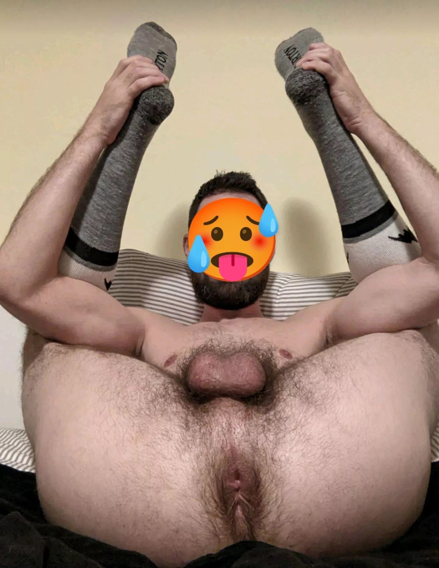 30 - I love showing off how hairy my hole is! posted by SciFySpaceSlut