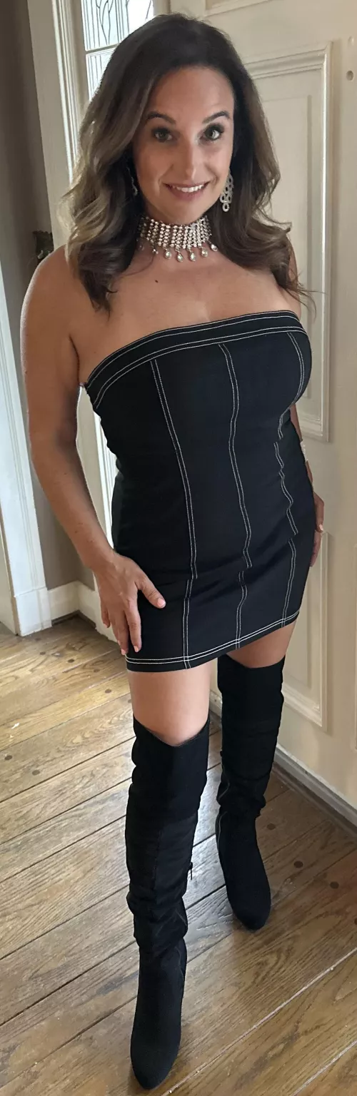 44 Year Old Milf! Come Join Me and Let's Play! by sophienextdoor