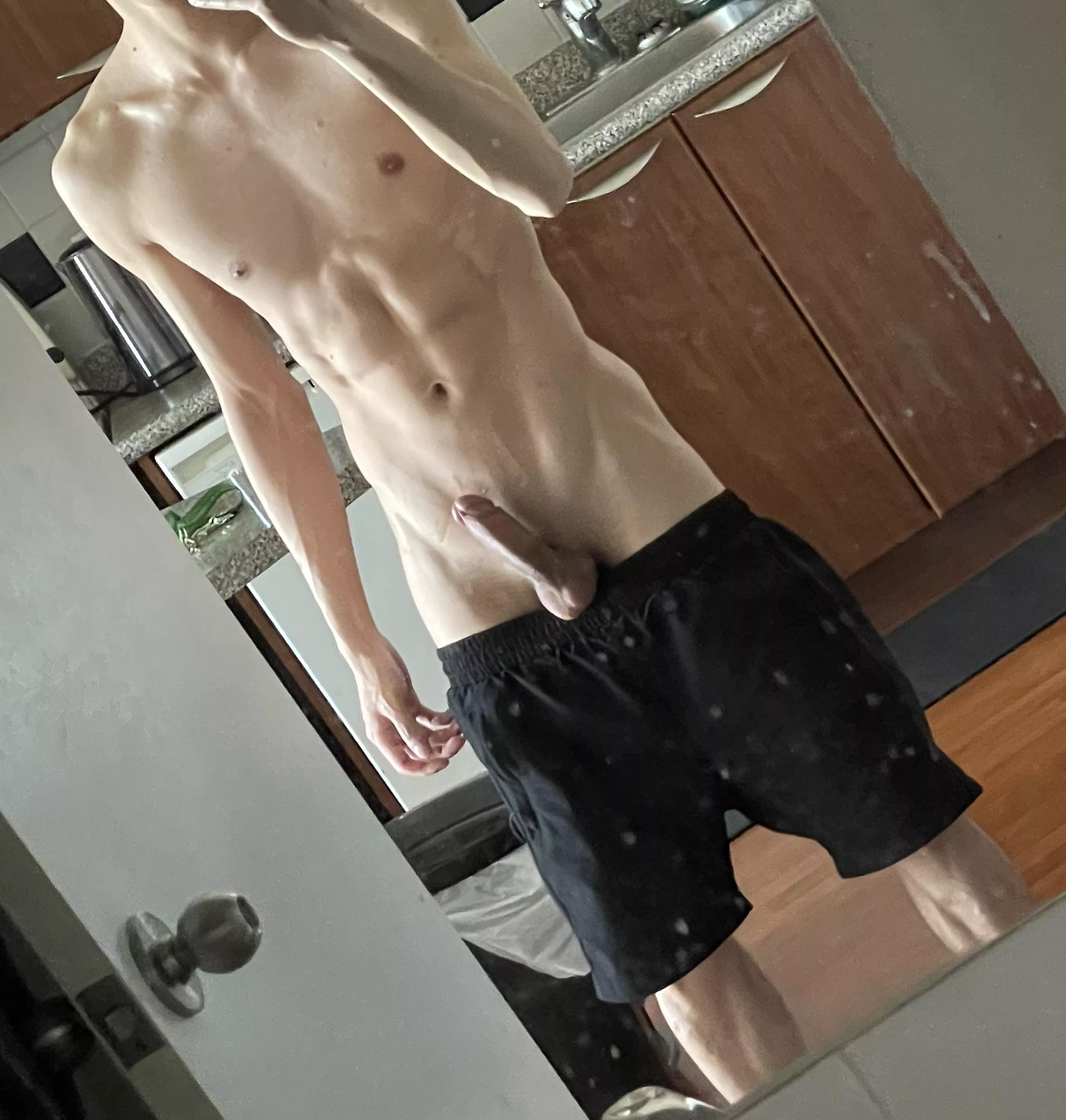 Any bros willing to lend me a hand? (24) posted by Defiant_Ad9946