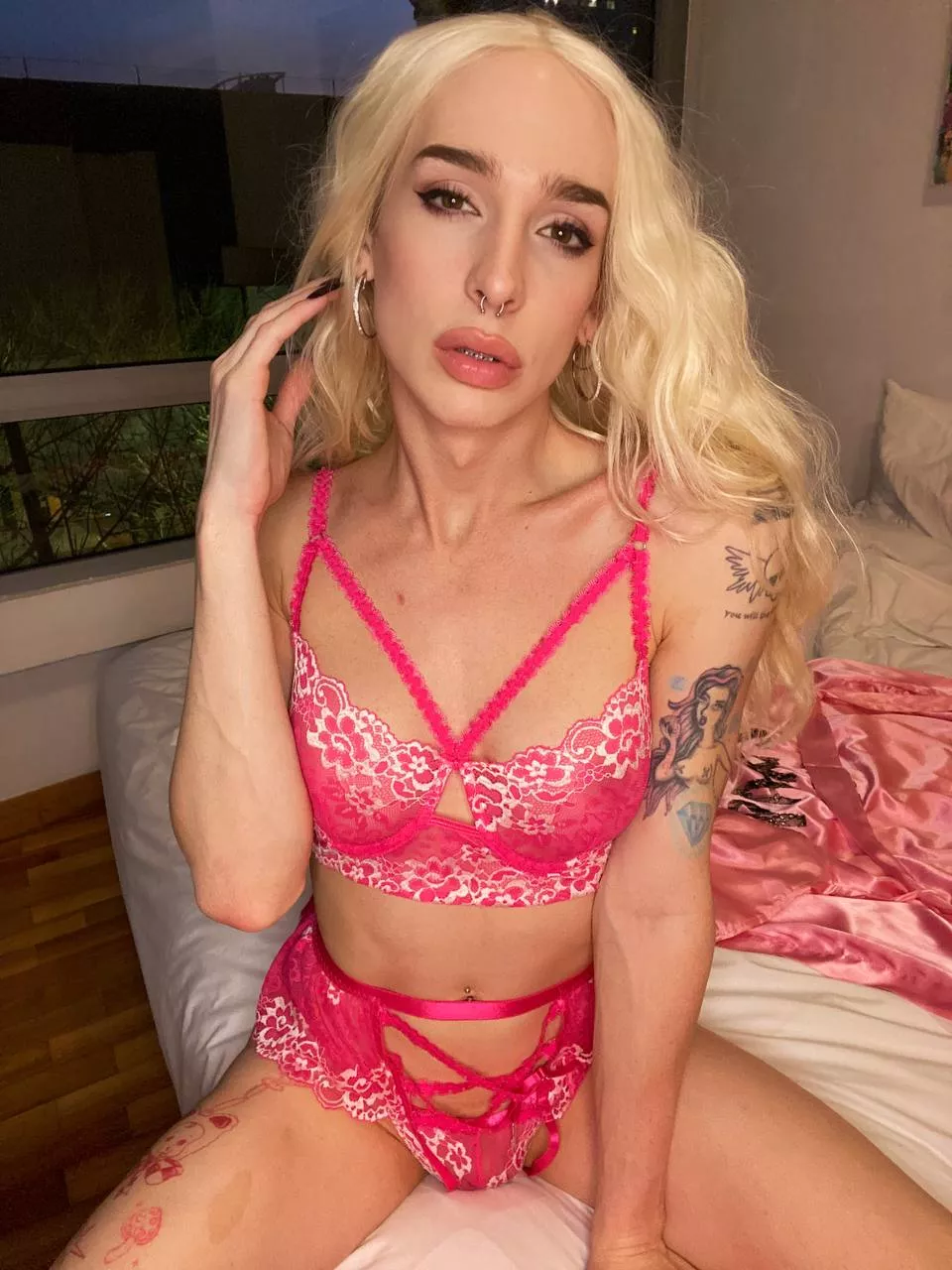 Could you handle my girly bulge? posted by defeatedcatfish