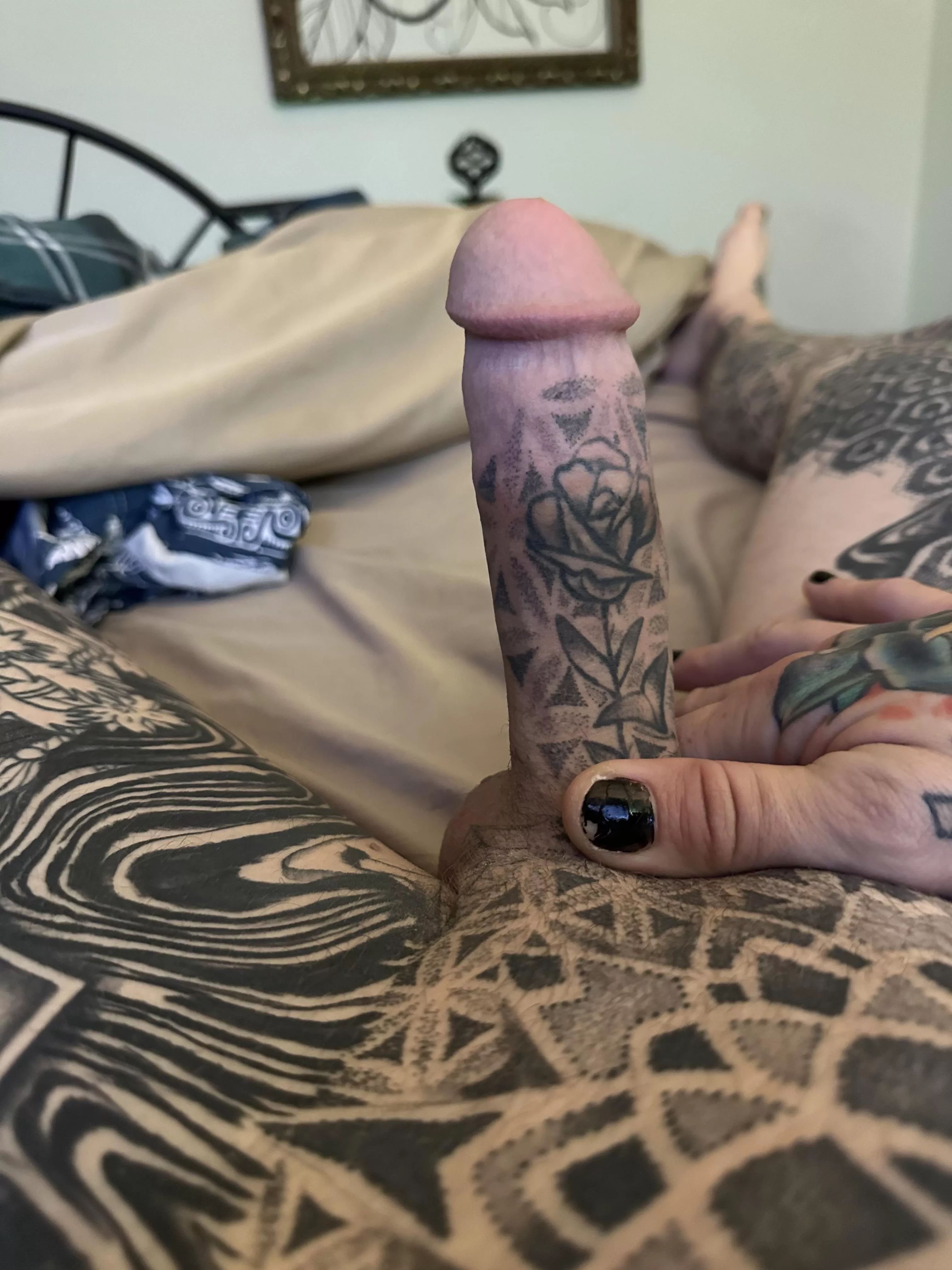 Cum say hi if you like a tattooed everything :P posted by Plenty_Move_2110
