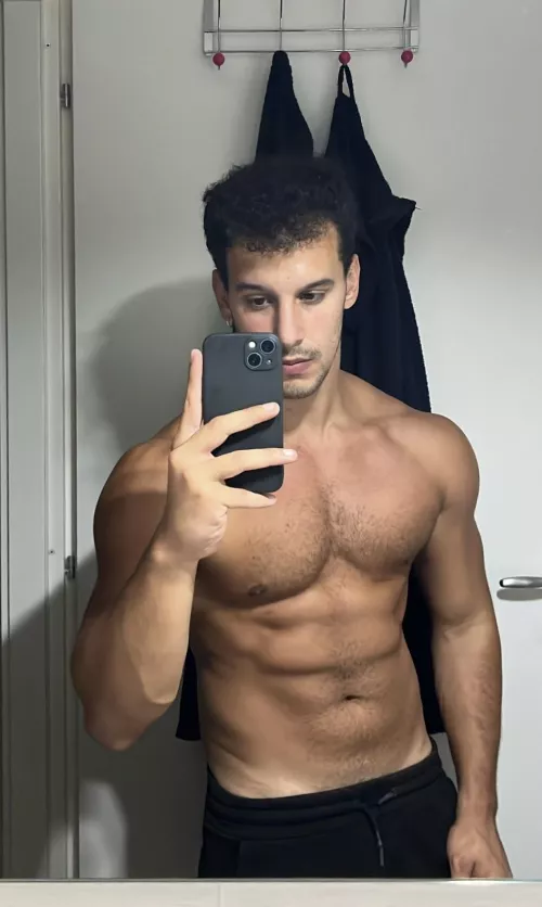 Do you like my shape? by Own-City-1936