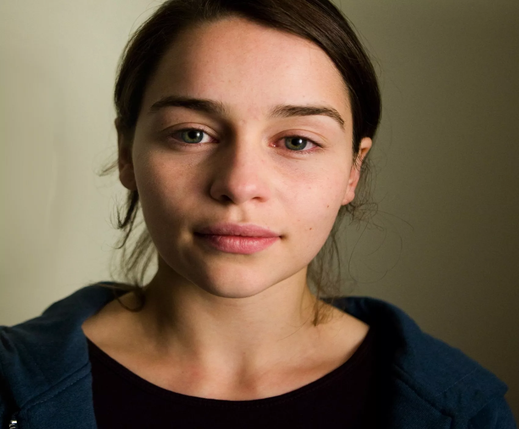 Emilia Clarke without any make-up (X-post from pics) posted by expressreceive457