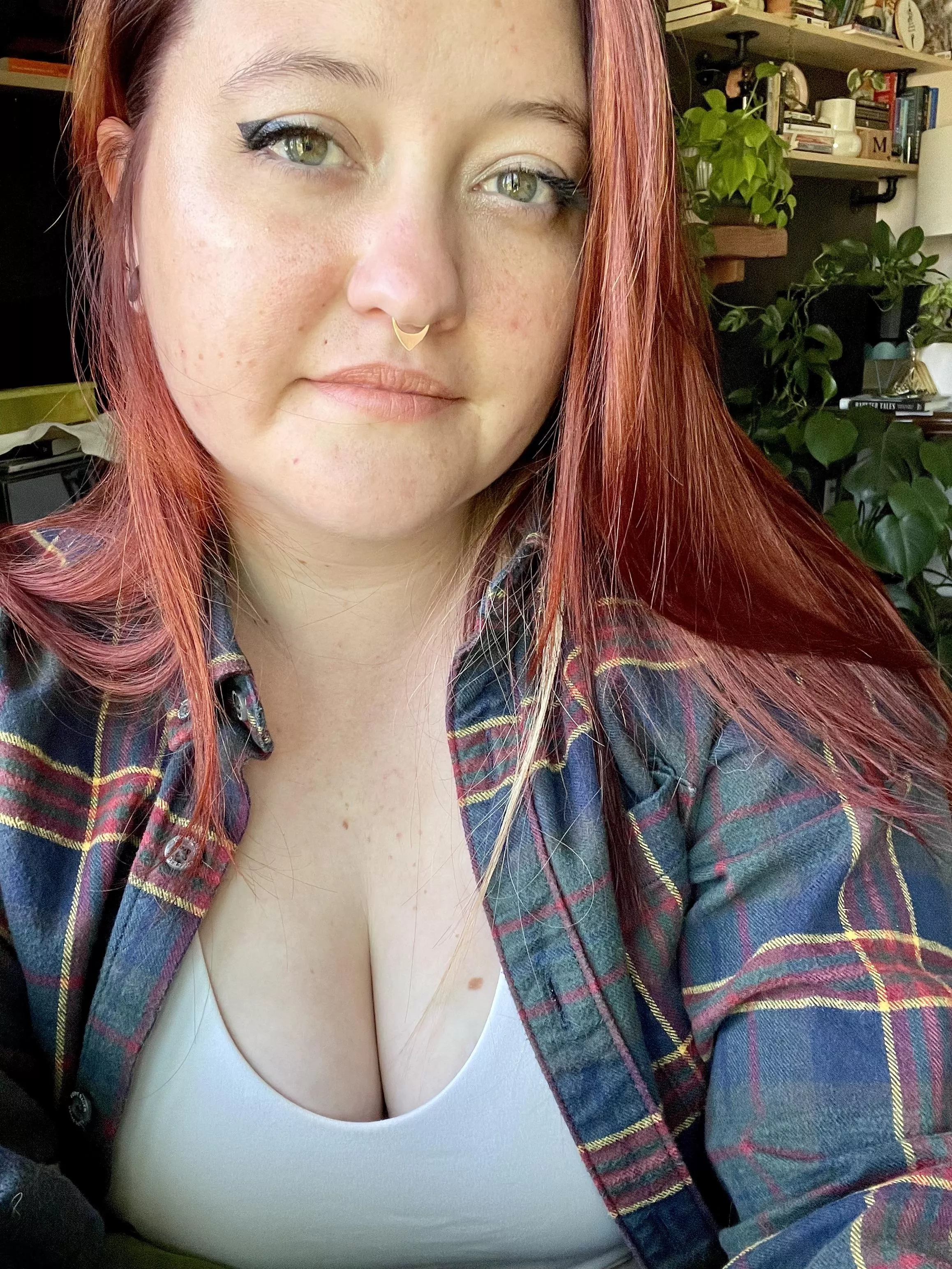 Fall means flannels [f] posted by enbyqween