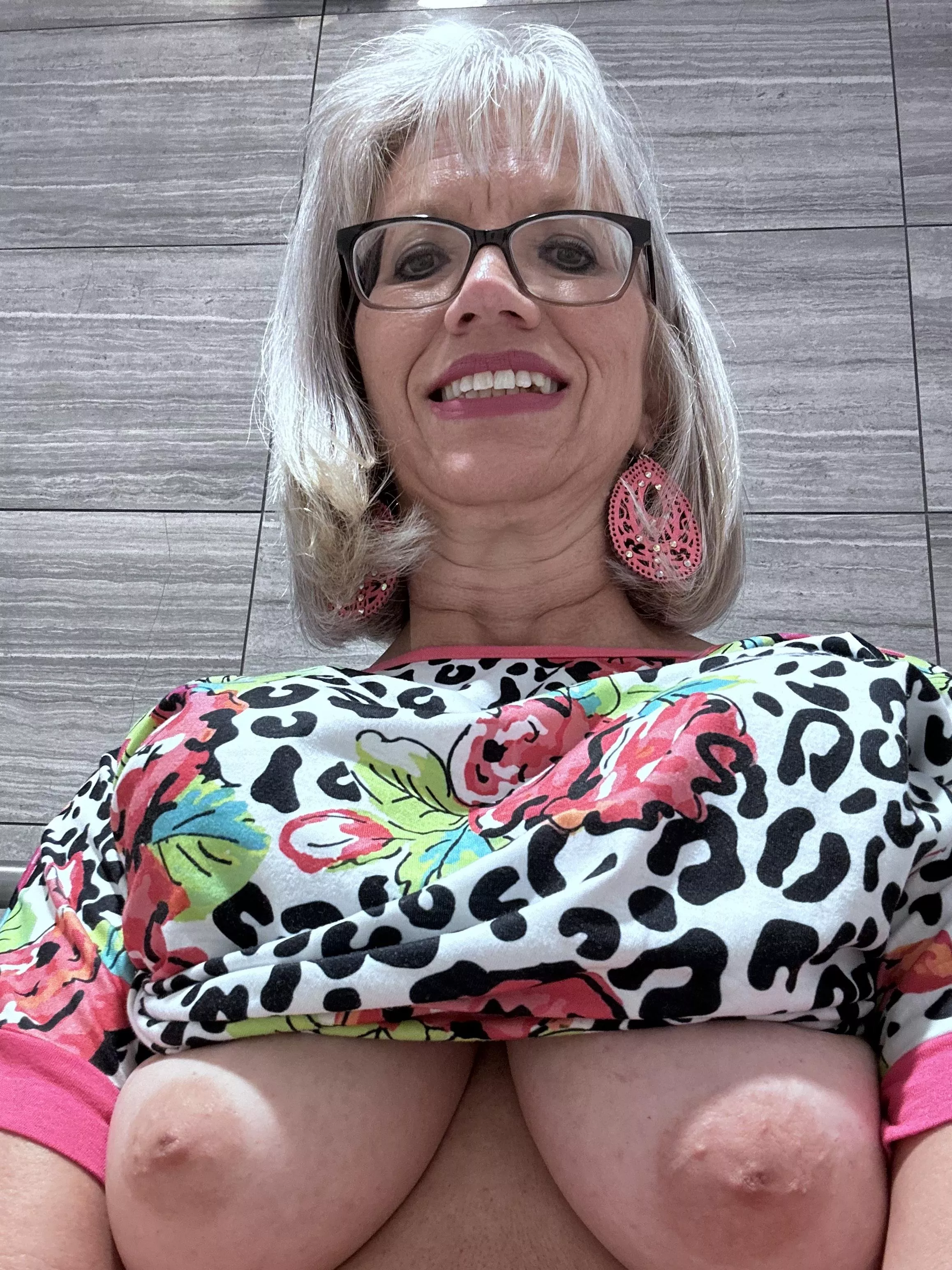 Happy Hump Day ! posted by Joensally604