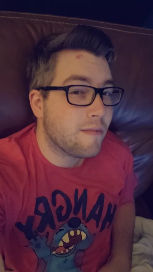 Happy Wednesday gents! Feel free to HMU if you wanna chat! by UndercoverClues94