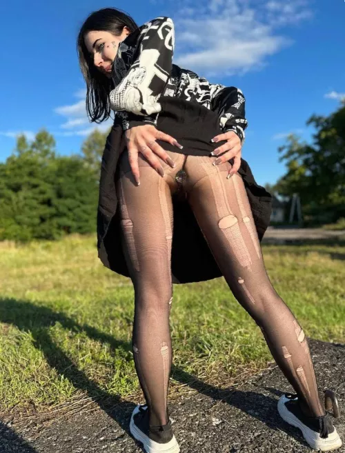 I know what you want to do with that tight ass right now by plushsesam