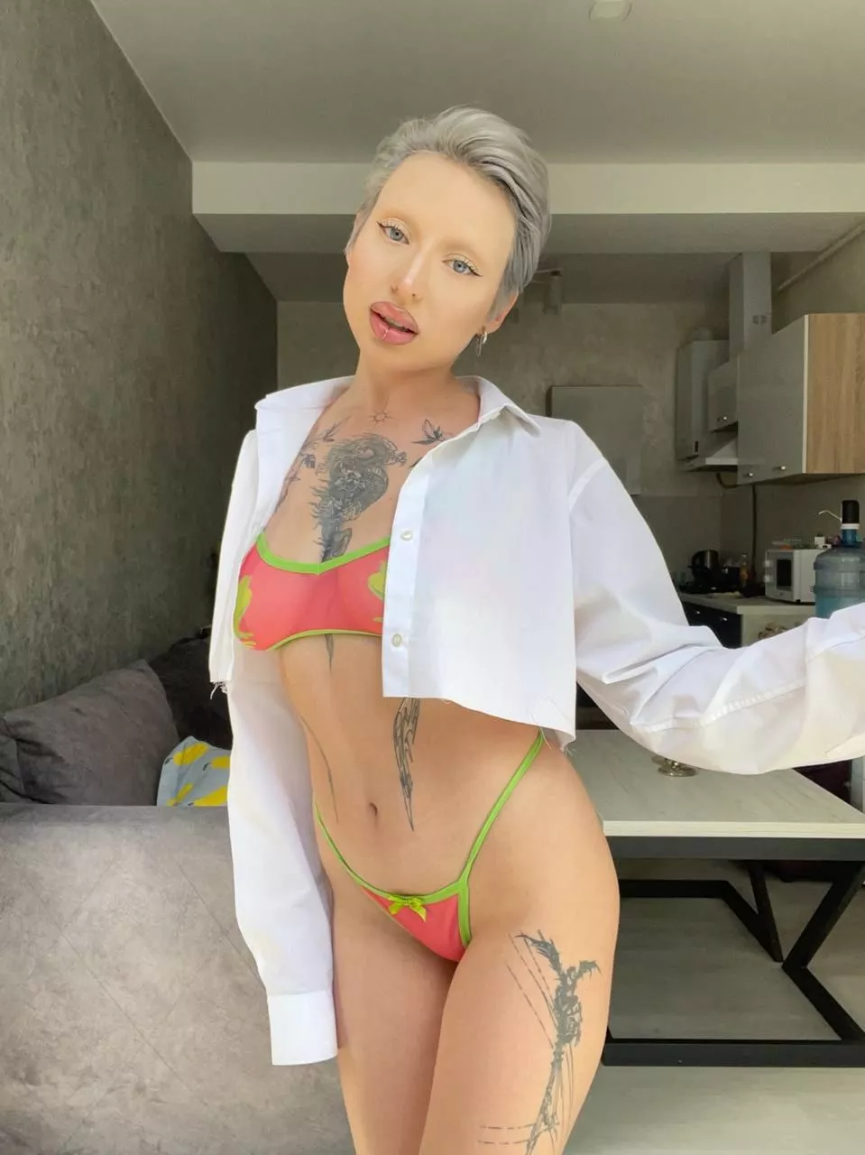 if your dick still goes up, I want it 😏 posted by stagnantLinin