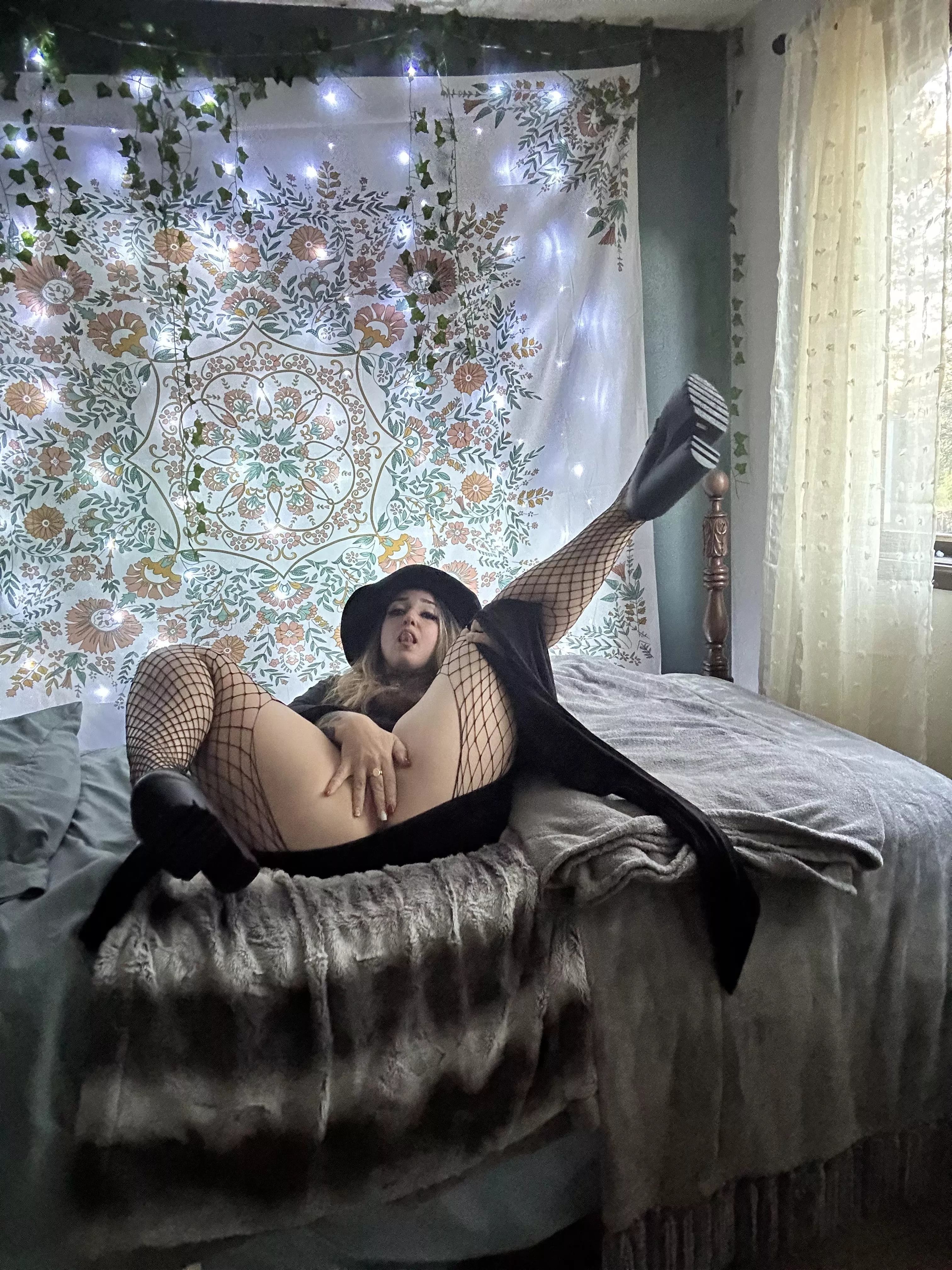 It’s spooky season. You want a trick or a treat posted by avavette81