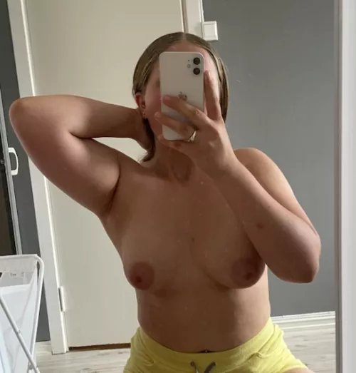 Let me bounce on top of you by Scarlett_GV