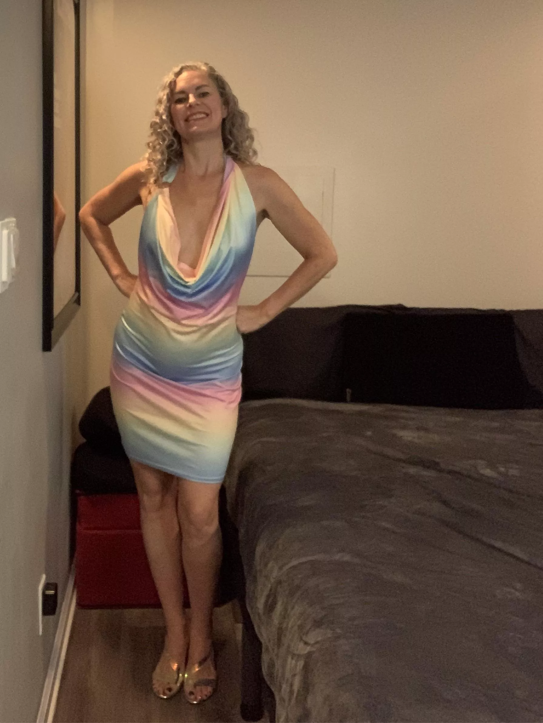 Love my new clubbing dress posted by hotlegsplaytime