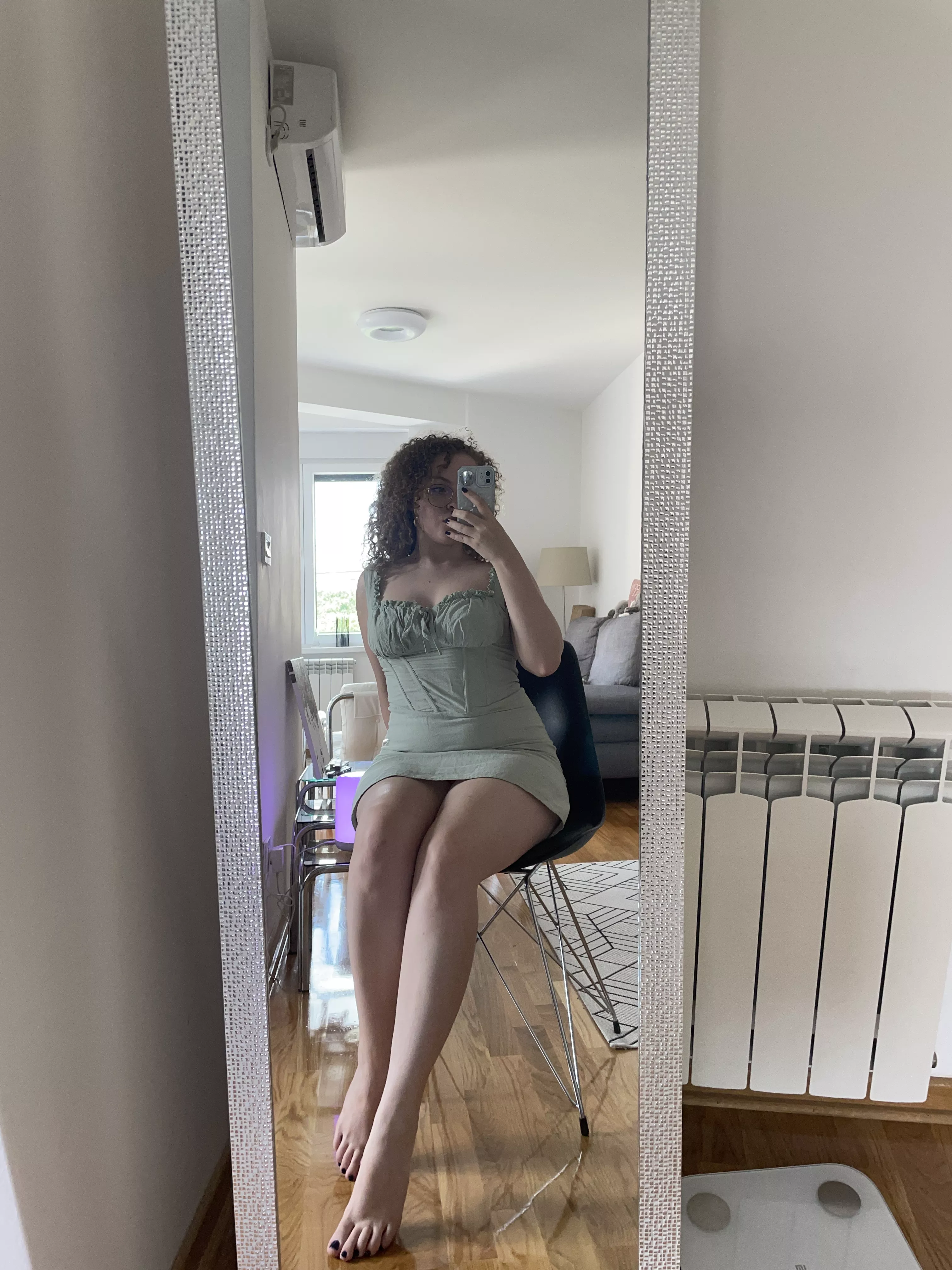 Mirror, mirror, tell me who is the most beautiful of all posted by Tabularthirst662