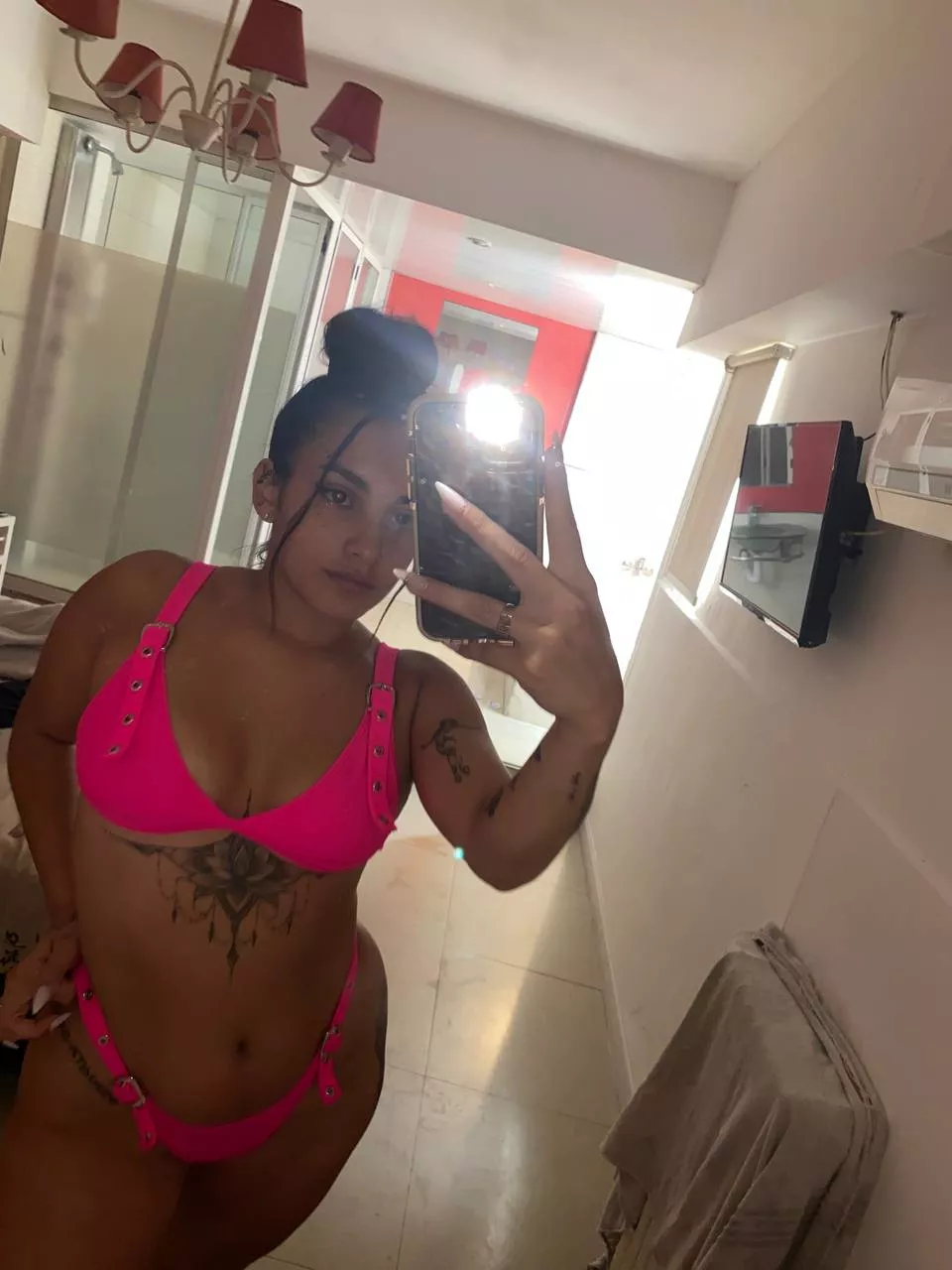 Mirror shot posted by Ophelia_GK