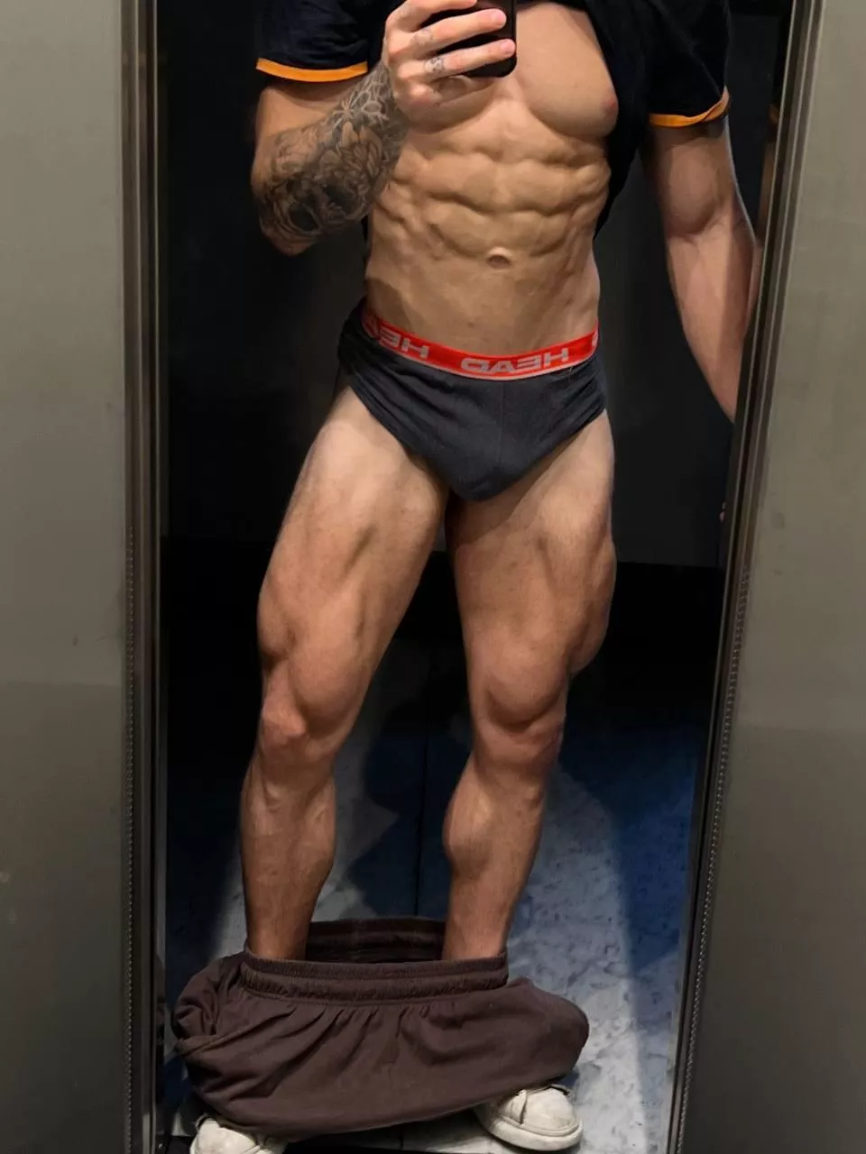 Oops,my pants have dropped again. posted by SpolliOF