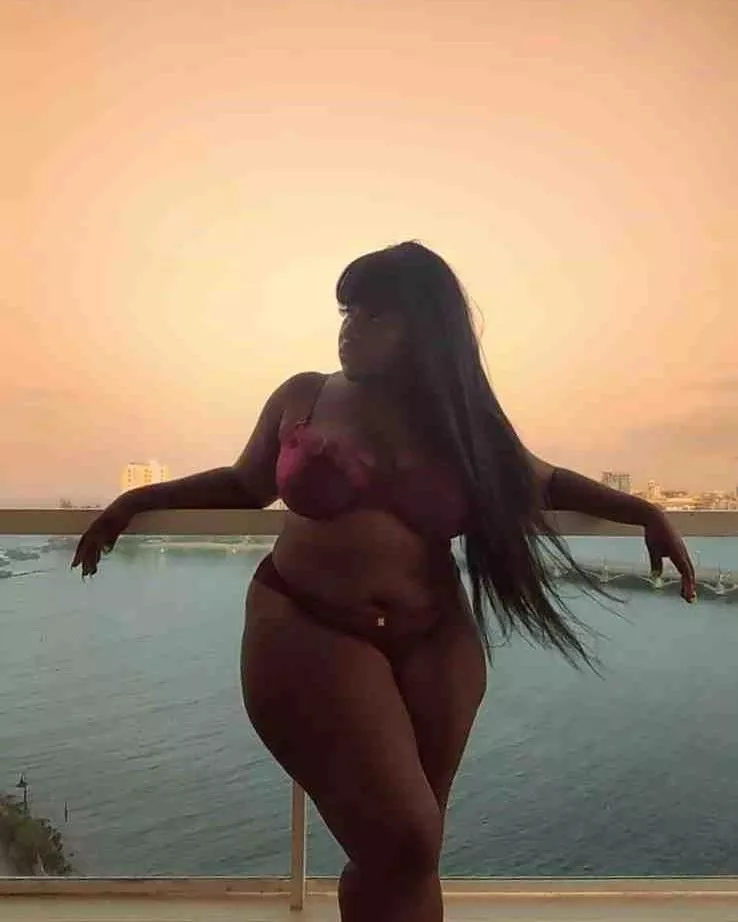 pull my bathing suit to the side and... posted by candygworlxoxo