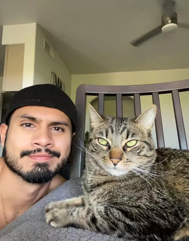 Say hello to Nagini 🥰 posted by LatinOtter6