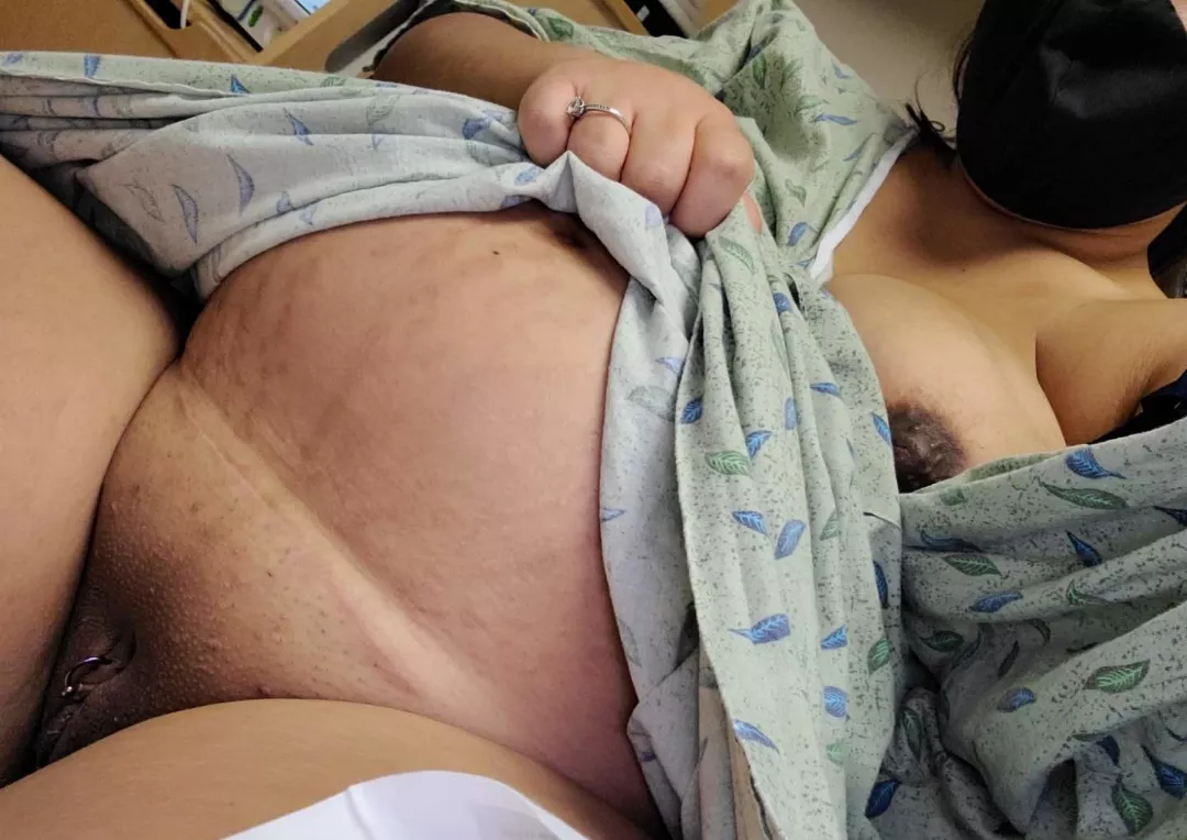 Throwback Thursday to when I was preggo! I miss it 😪 posted by loveboobs420