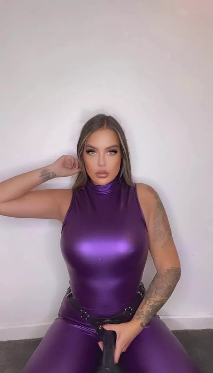 Want your goddes to tie you up and ride you hard? posted by Robyn_inked