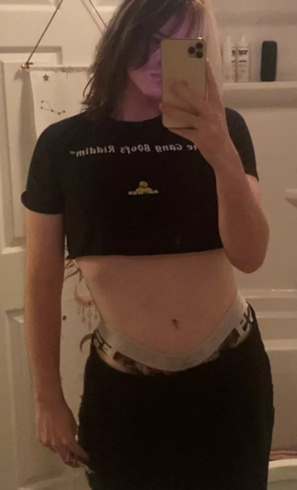 Was told I’m not feminine today 🥺 posted by cherry_bombarded