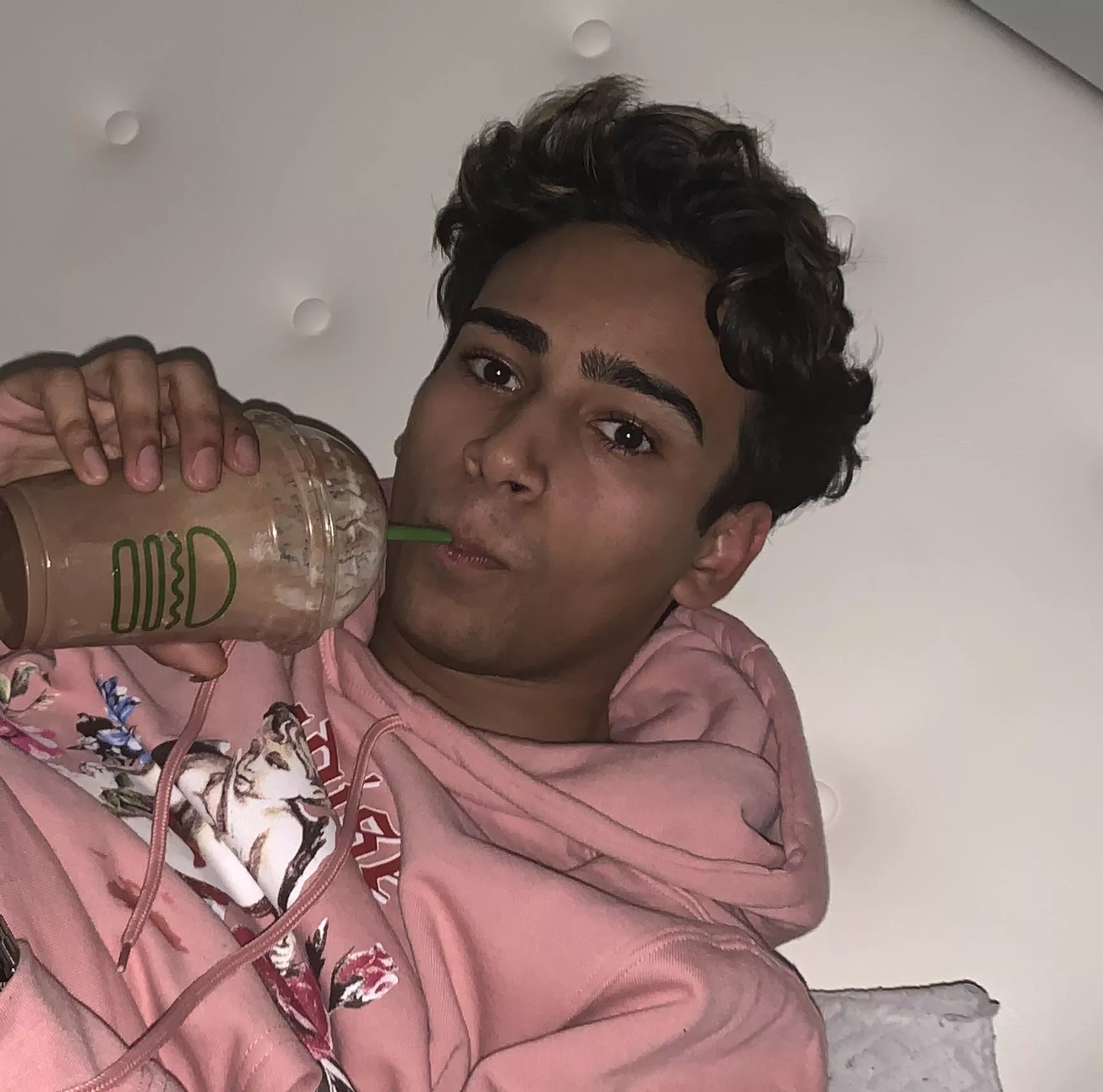 Whats your favorite gaming snack, mines shake shack but would love new recommendations posted by Athesbee