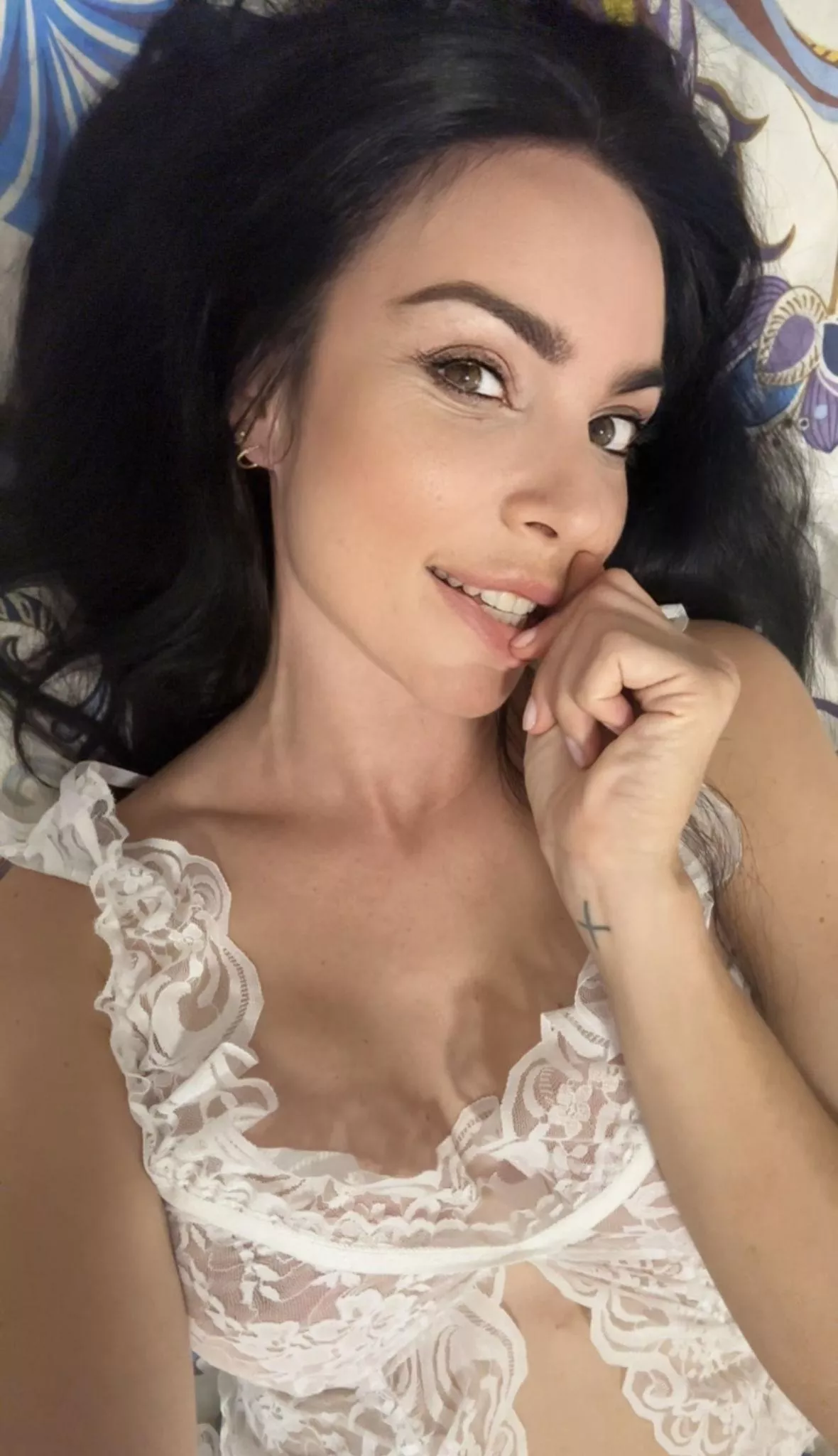 Your morning view if I'm yours posted by MistikPrincess