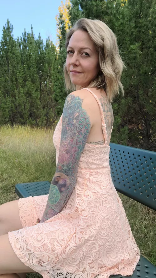 37f natural blonde in a sundress, nothing beats that by summersparkle86
