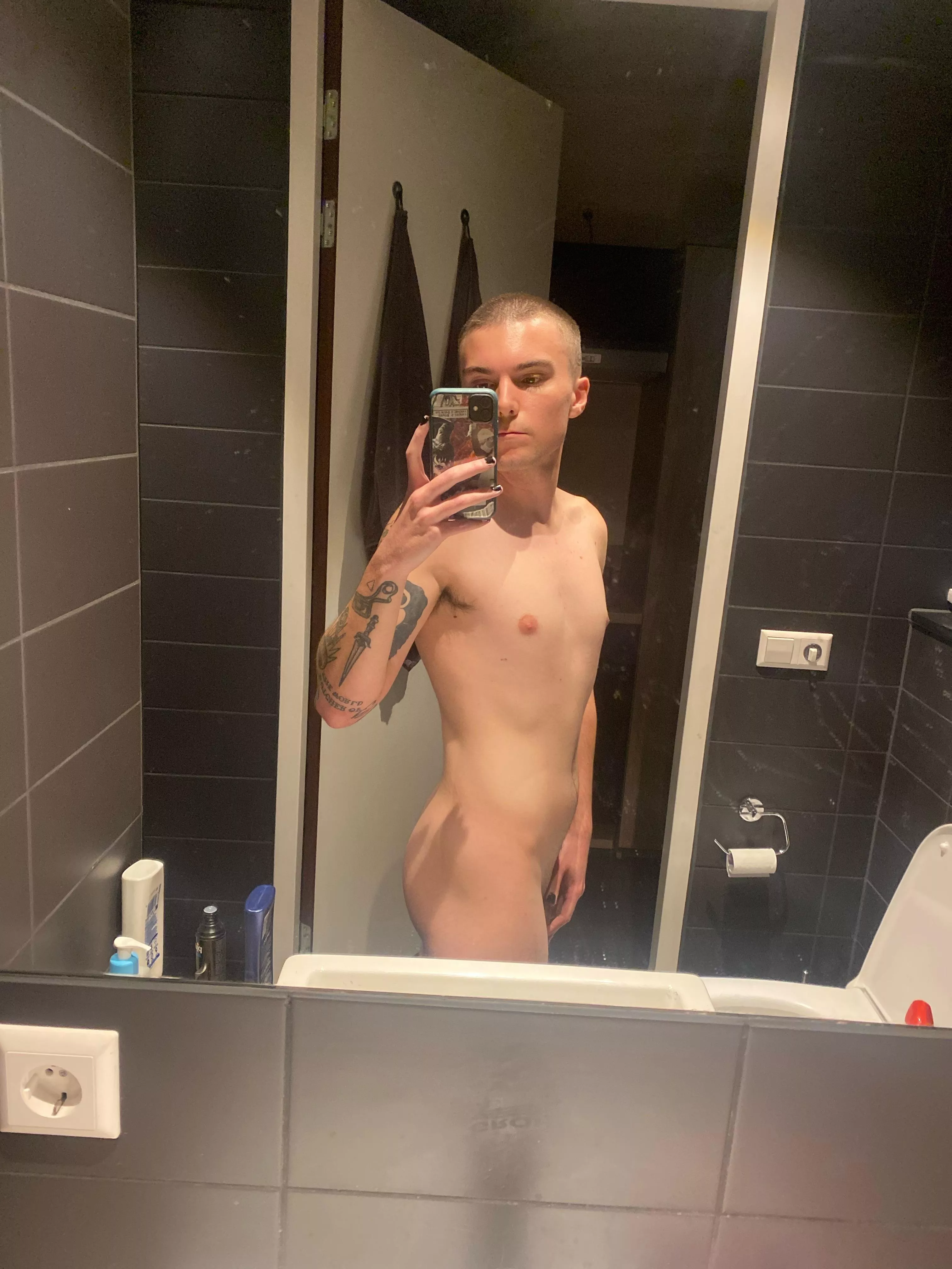 cant sleep :/ posted by Alternative-Piece473