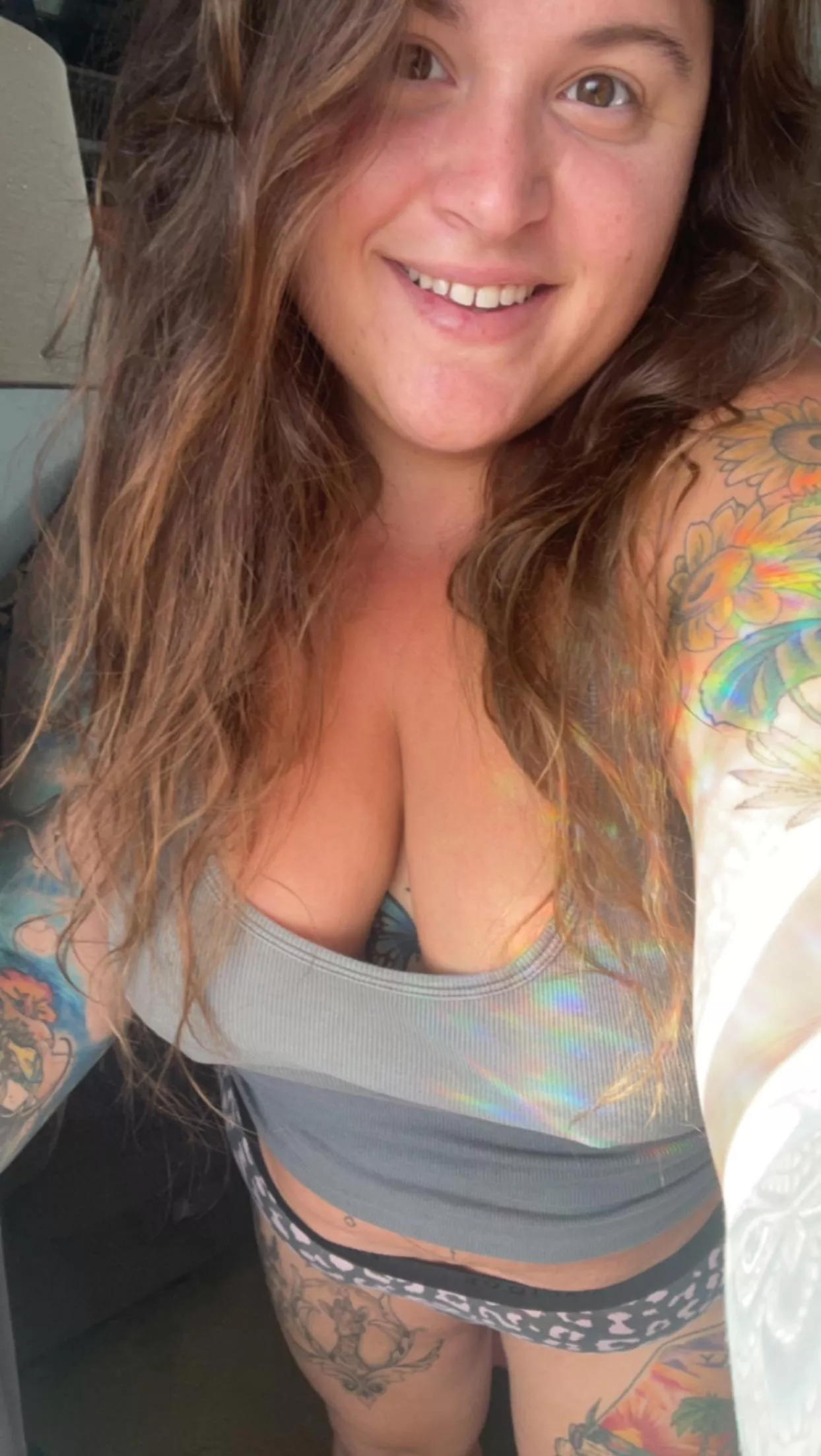 cum give these tatted bbw curves some attention! posted by handful_heather420