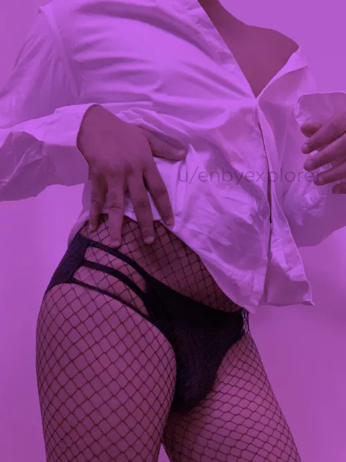 feeling so sexy in these by enbyexplorer