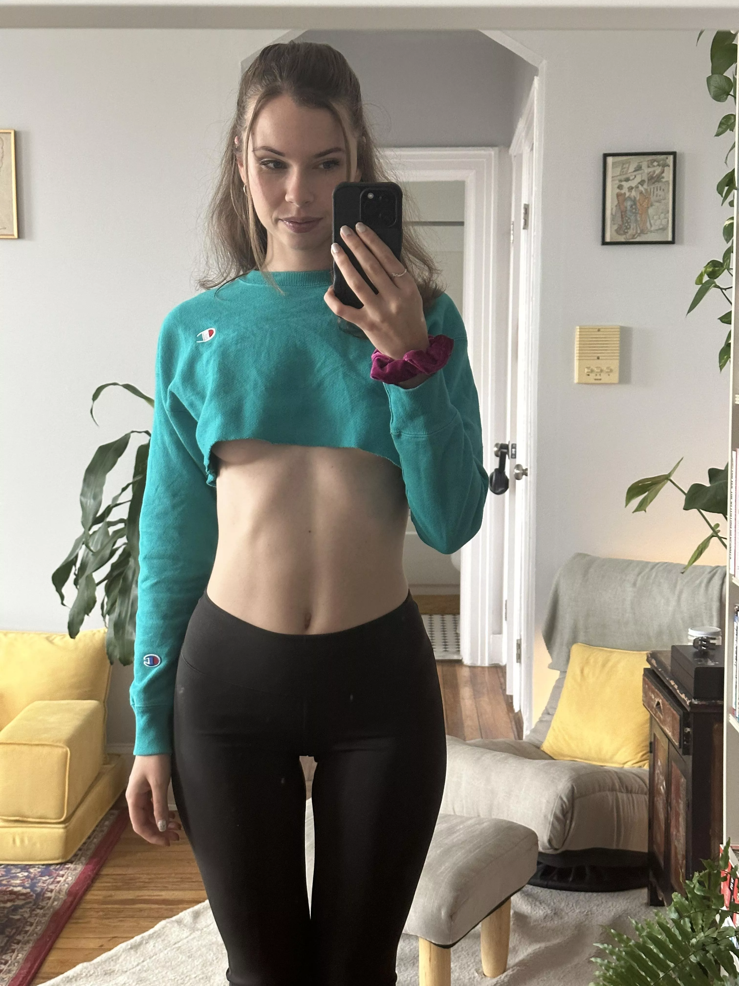 Flexing my gap through my new leggings posted by RealAliaBlack