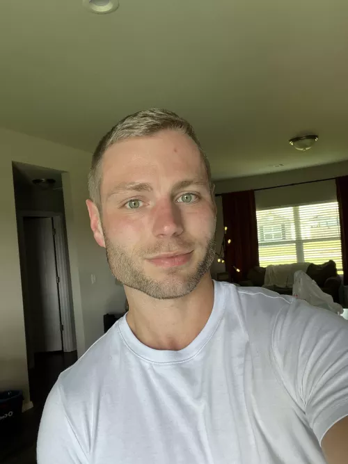 I always feel so handsome after a fresh cut ✂️ by dirtbike213