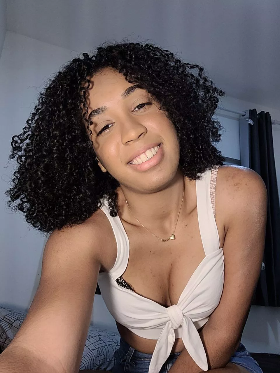 Just passing by to wish you a great day posted by charl0t33