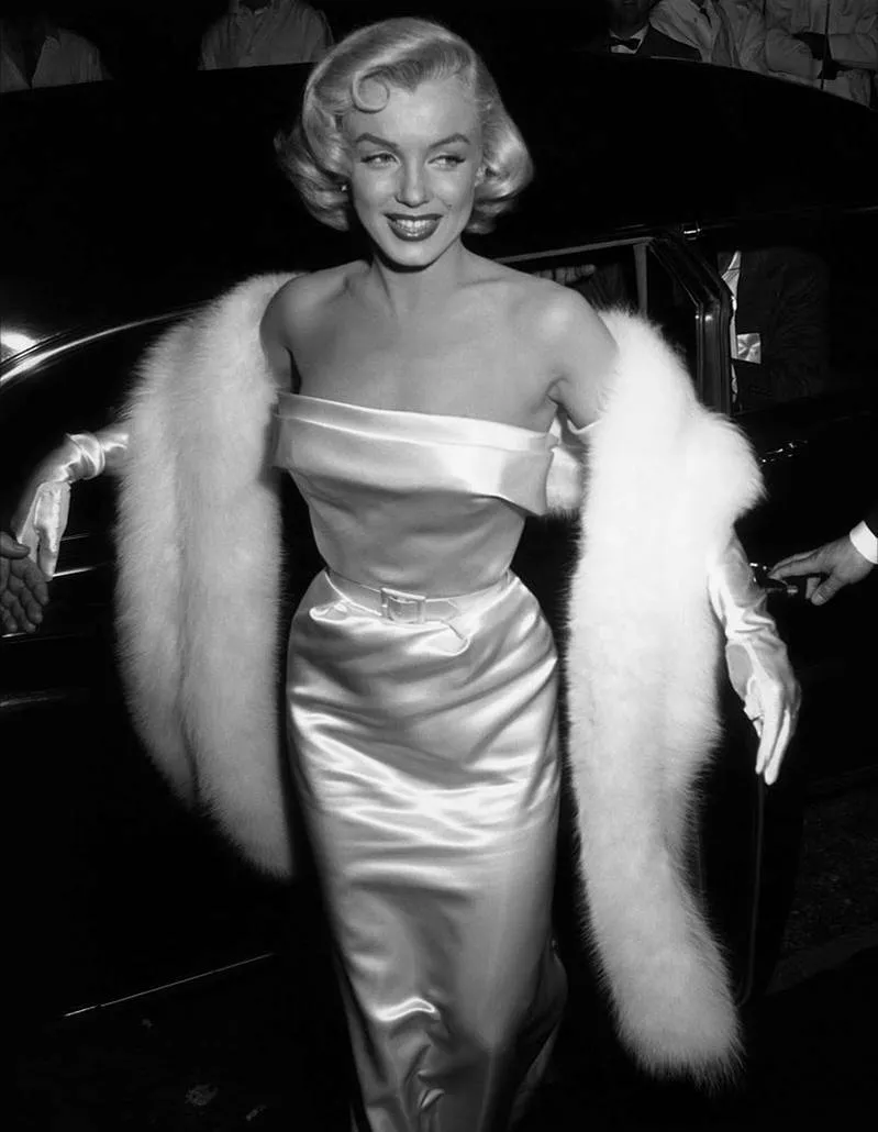 Marilyn Monroe [late 1950s] posted by PeepingLoony