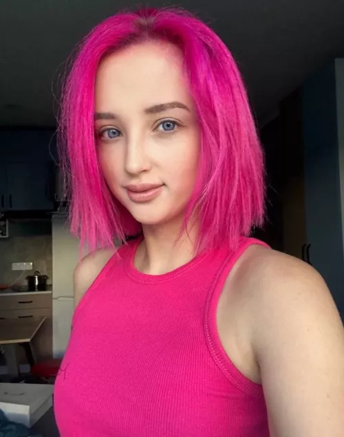 My eyes or my bright hot pink hair? by gigglesfresh