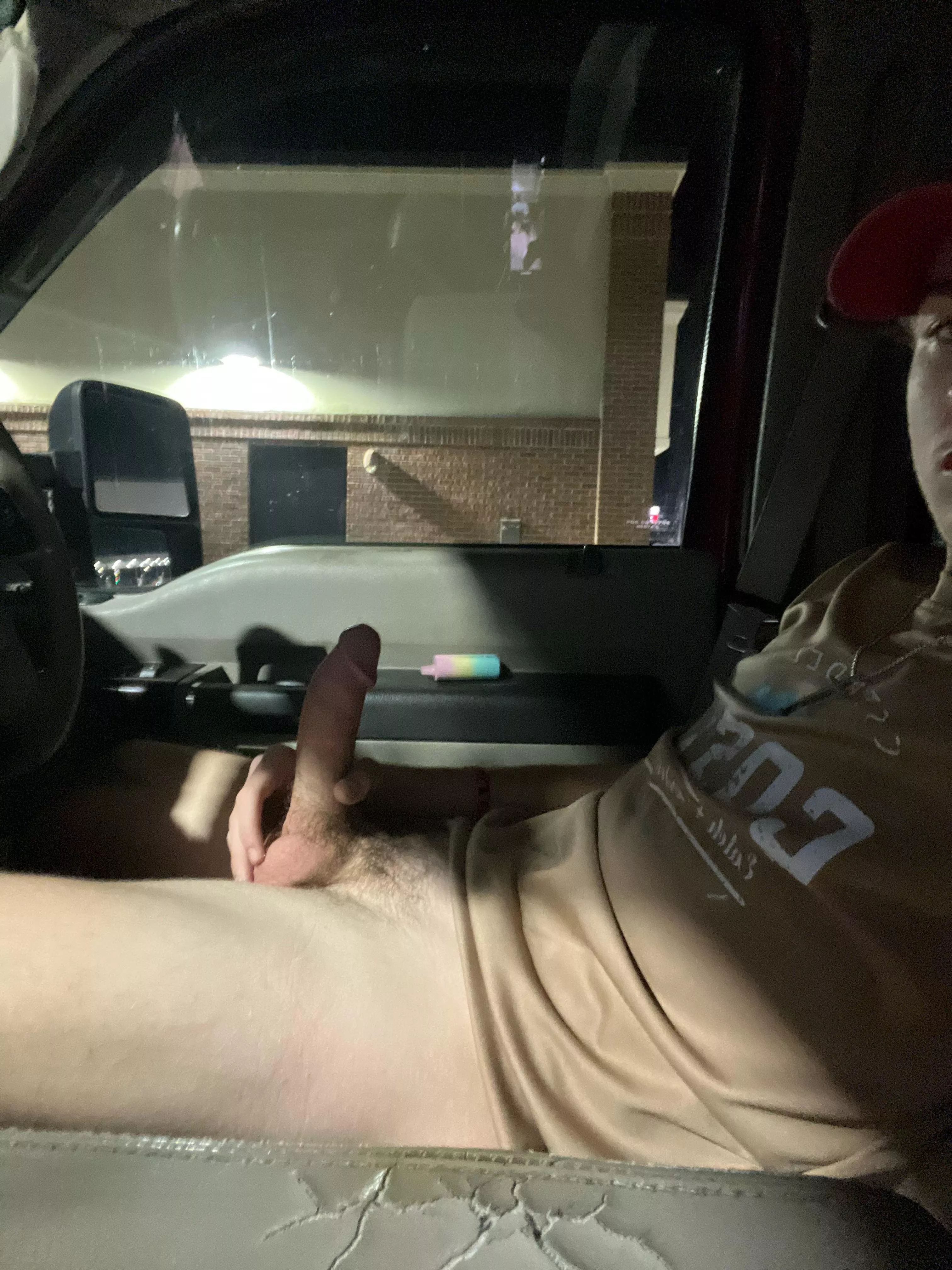 road head while people watch? x posted by acidiccraaack