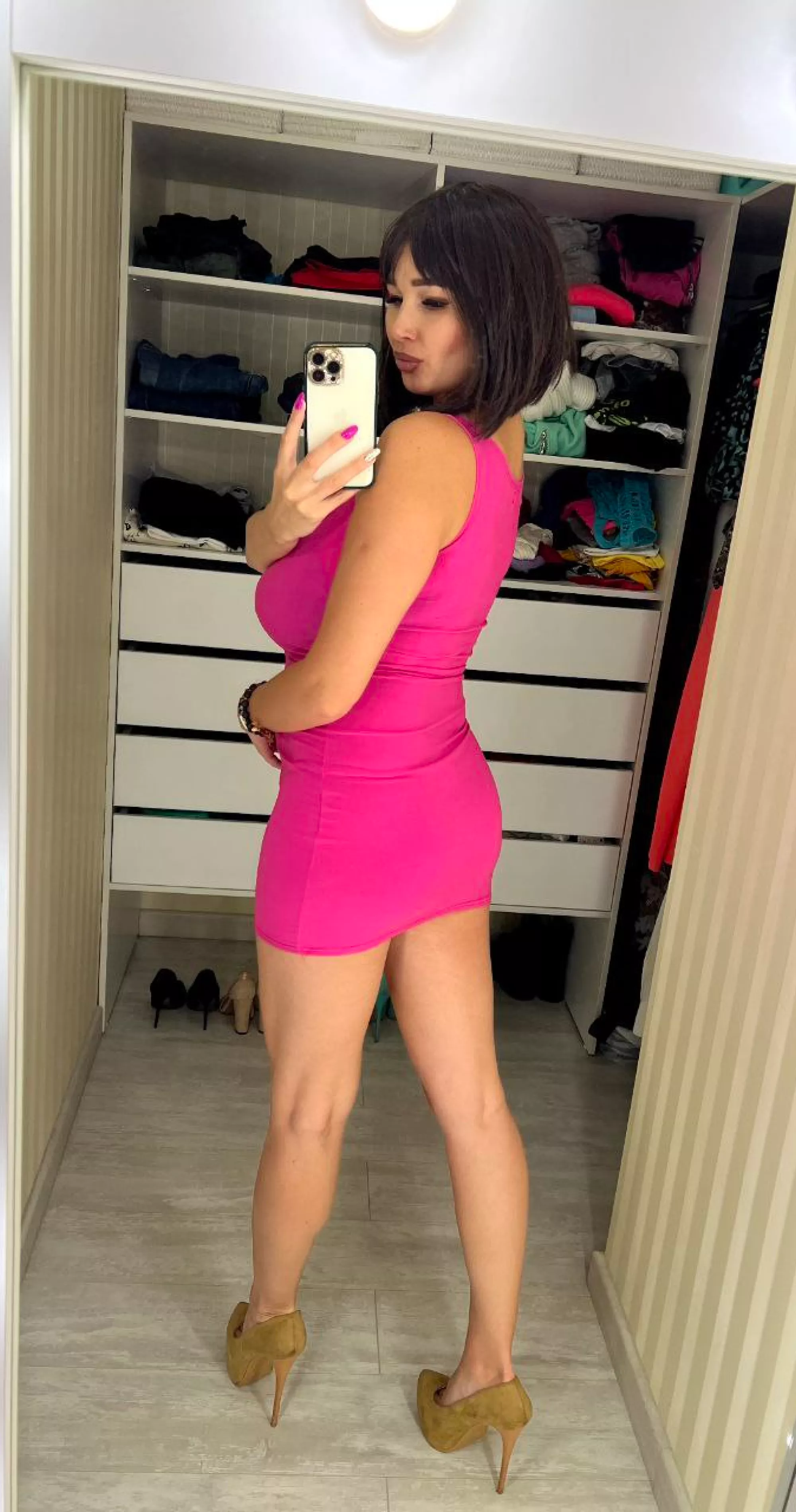 That pink dress is gorgeous posted by amokline809