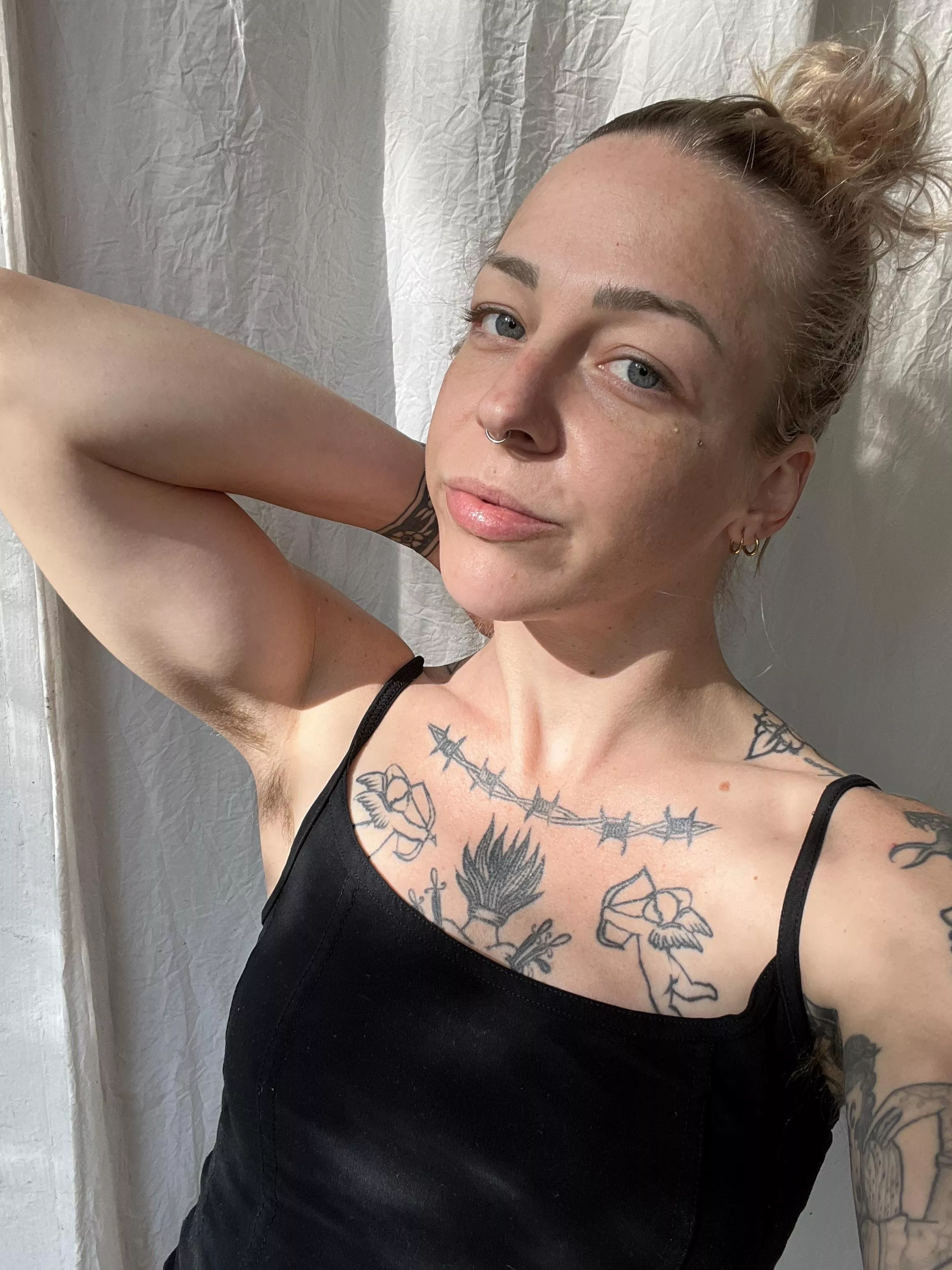 when the light hits the hair just right 😏 posted by vesper_rain