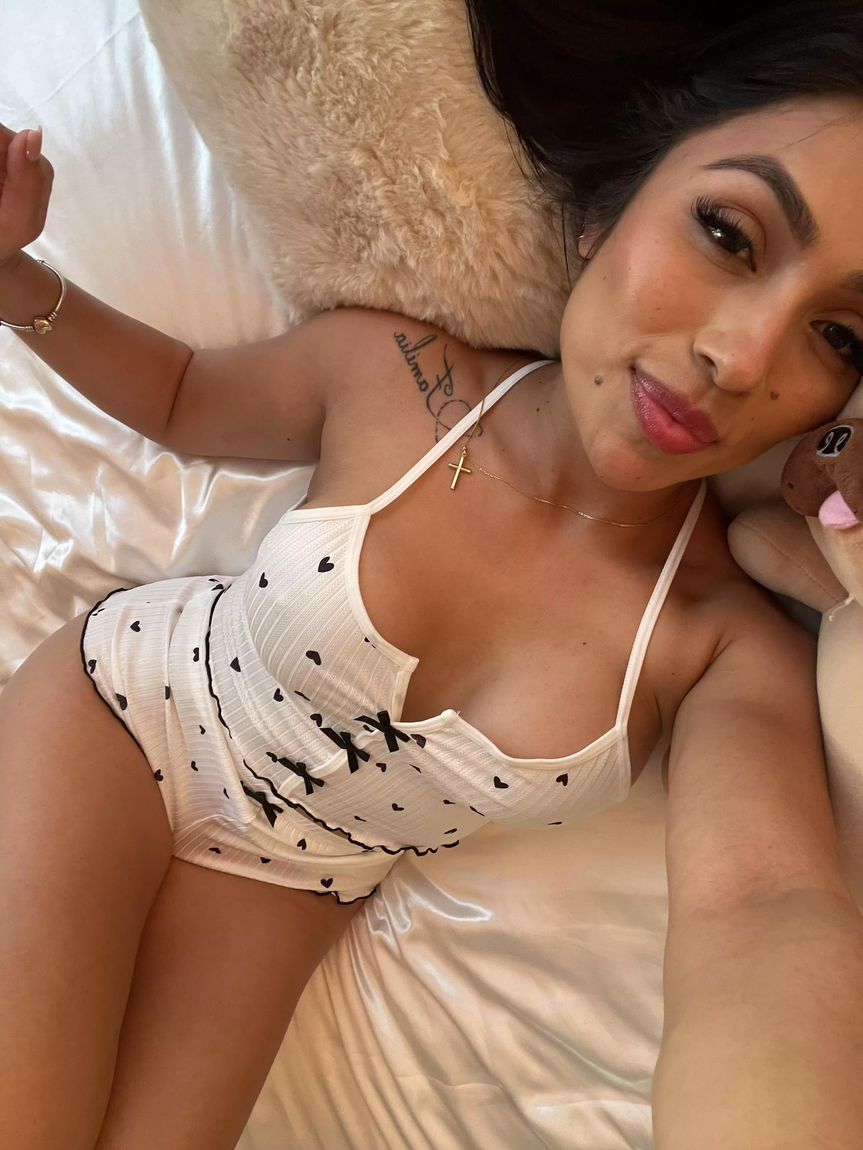 You're wanted by a 19yo girl posted by Leilani_Frank