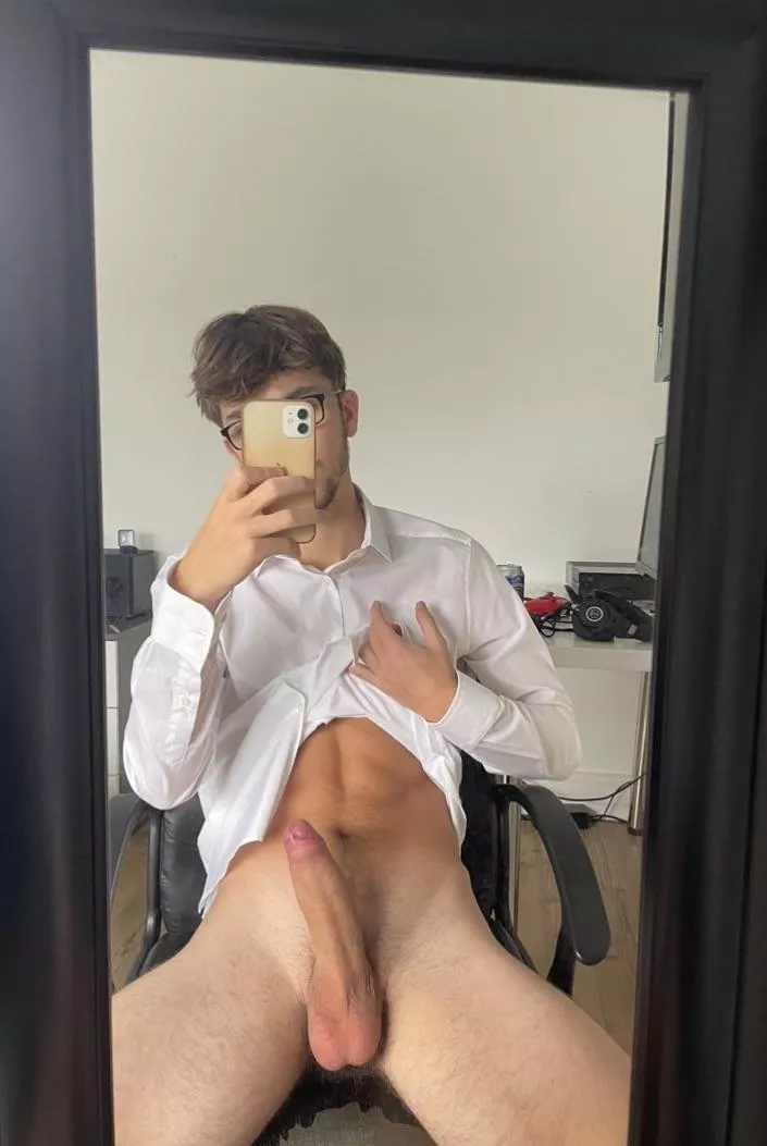 Be honest, 1 being ugly and 10 being I’d ride that all night long what would you give me? posted by HugeTeenRod