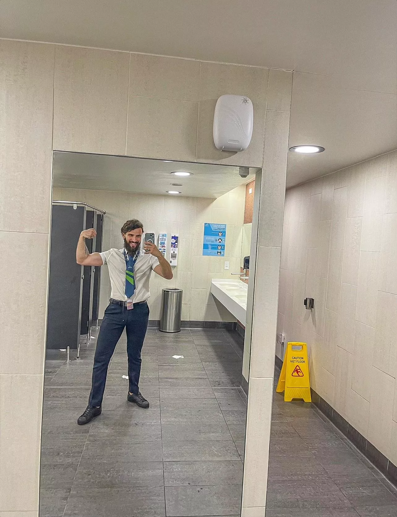 Do i look good in my work uniform??🛫 posted by Educational_Ear_7294