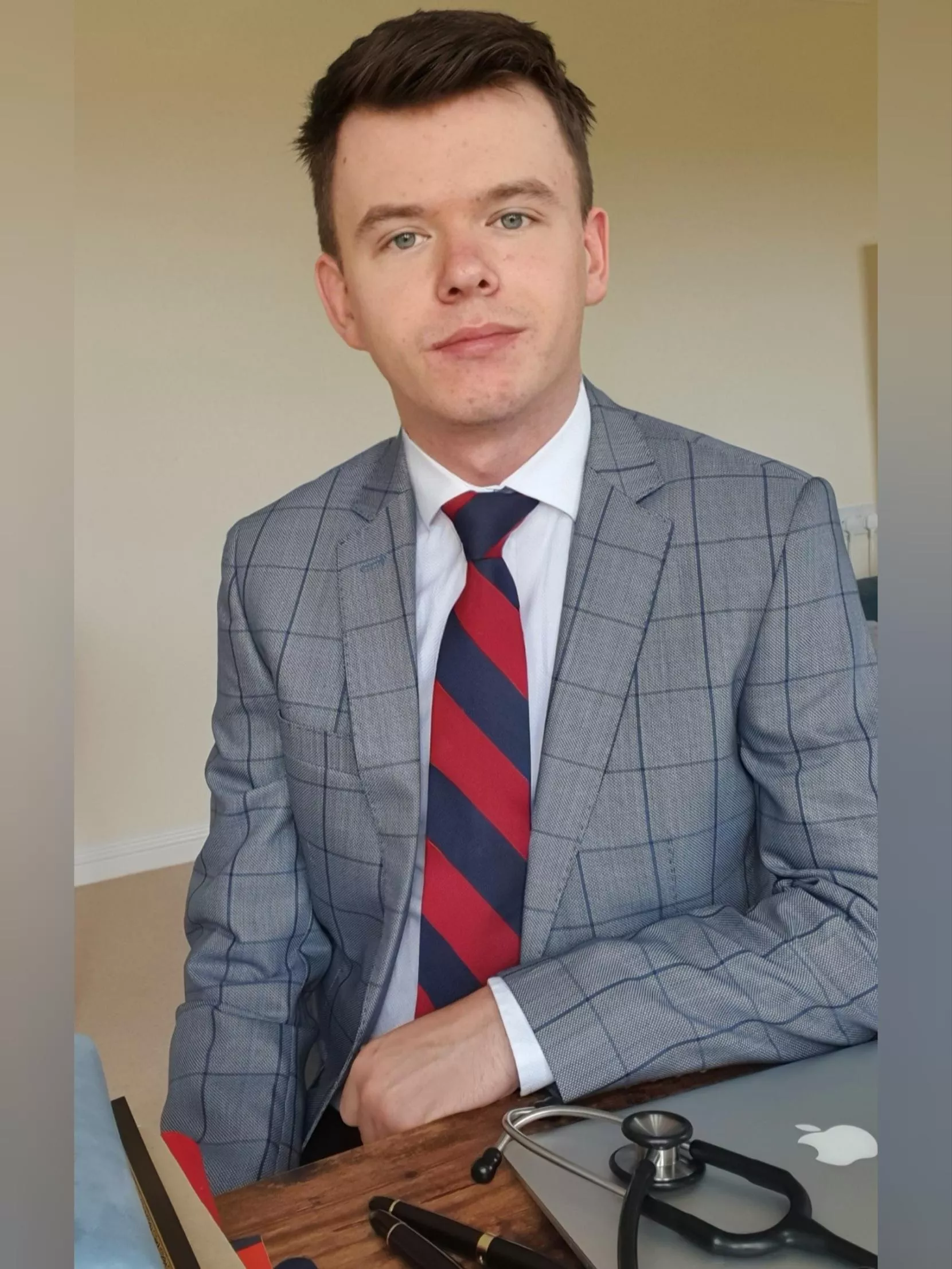 I am going to a wedding this weekend, hopefully the weather isn't too bad posted by liam66035