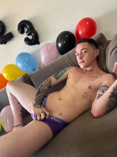 I bet you're dying for a good blowjob, today's your lucky day.... by IamGiovanni95