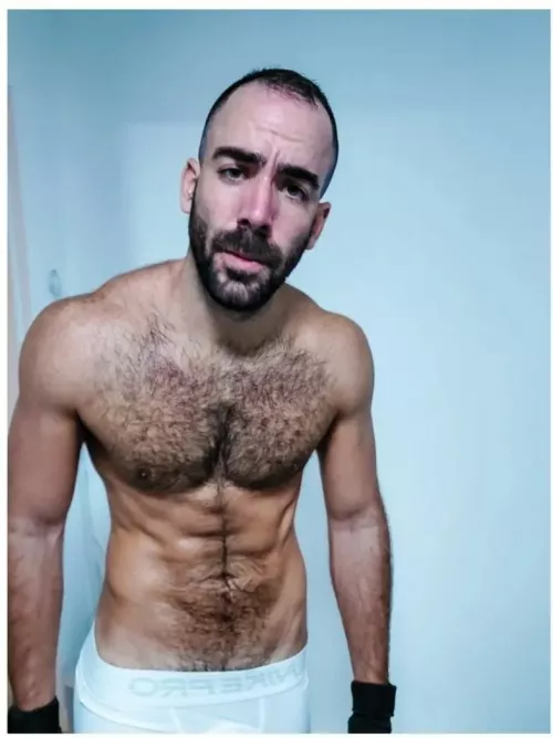 Is it porn ? by Hungbergine