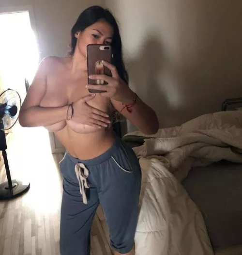 Is there someone can hold my heavy boobs by ameliagotcaughtagain