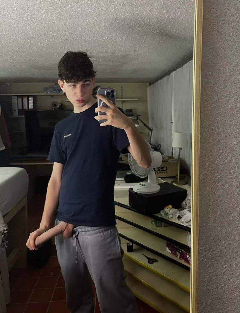 It’s finally sweatpants season 👀 posted by Old_Agent_2334