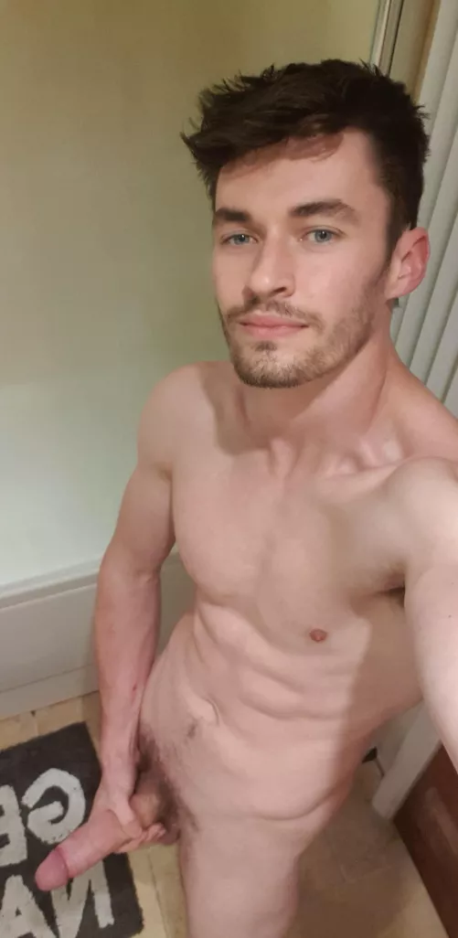 Just a carpenter and his hammer by longdongsilver987