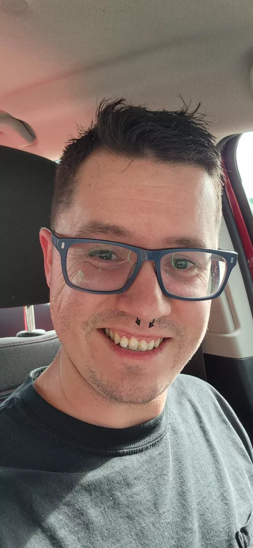 Looking for friends to play Snowrunner with. Dms open. by KlokDeth575