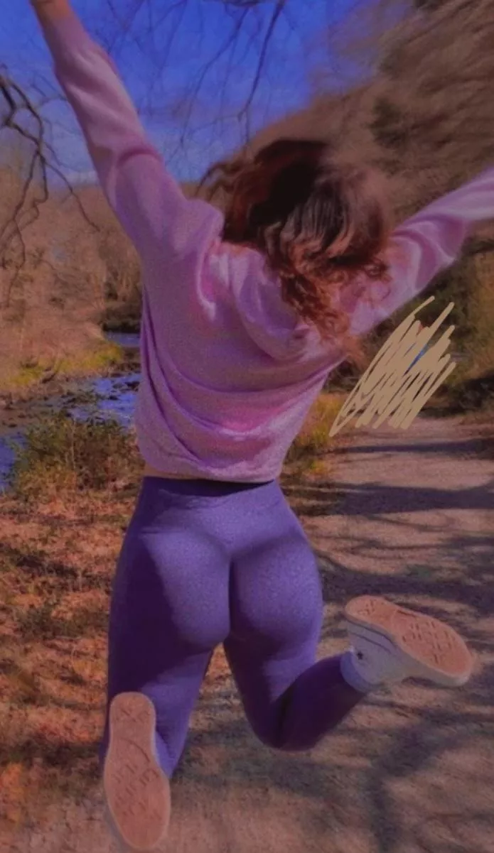 loving it in my crack posted by HornyLittleSlutt_