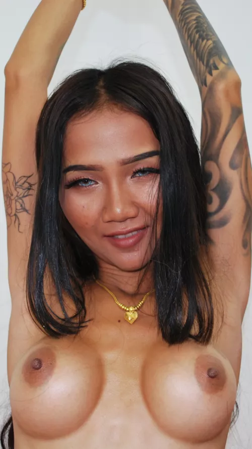 Make the arrow orange if you want my private Snapchat :) by hypersdfsdfds